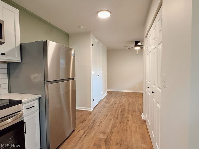 3086 Greenfield, Warren, OH 44485