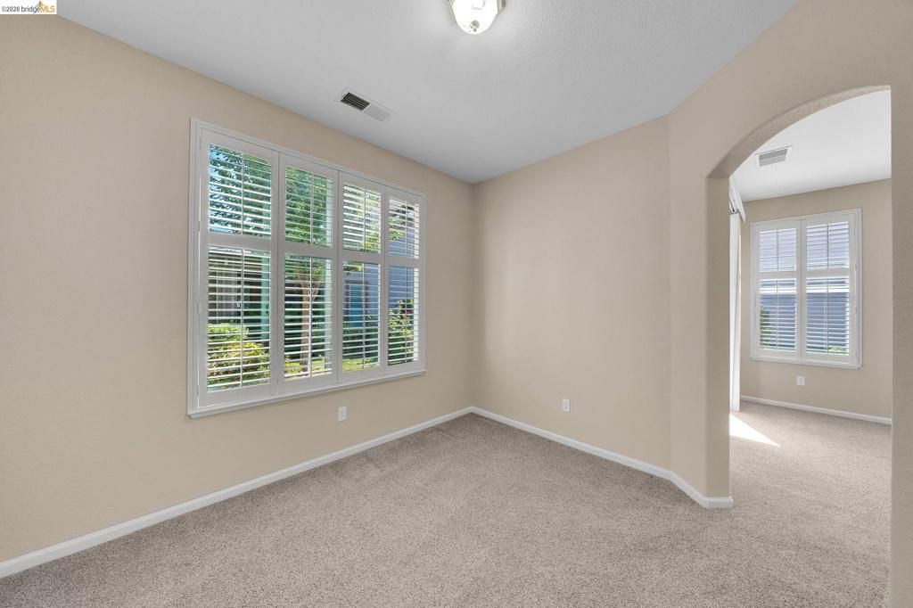 Image 18 of property listing at 297 Baldwin Dr, Brentwood, CA 94513