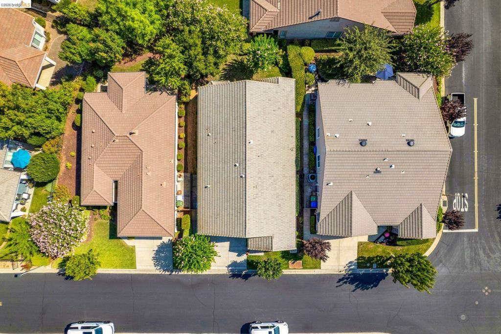 Image 4 of property listing at 297 Baldwin Dr, Brentwood, CA 94513