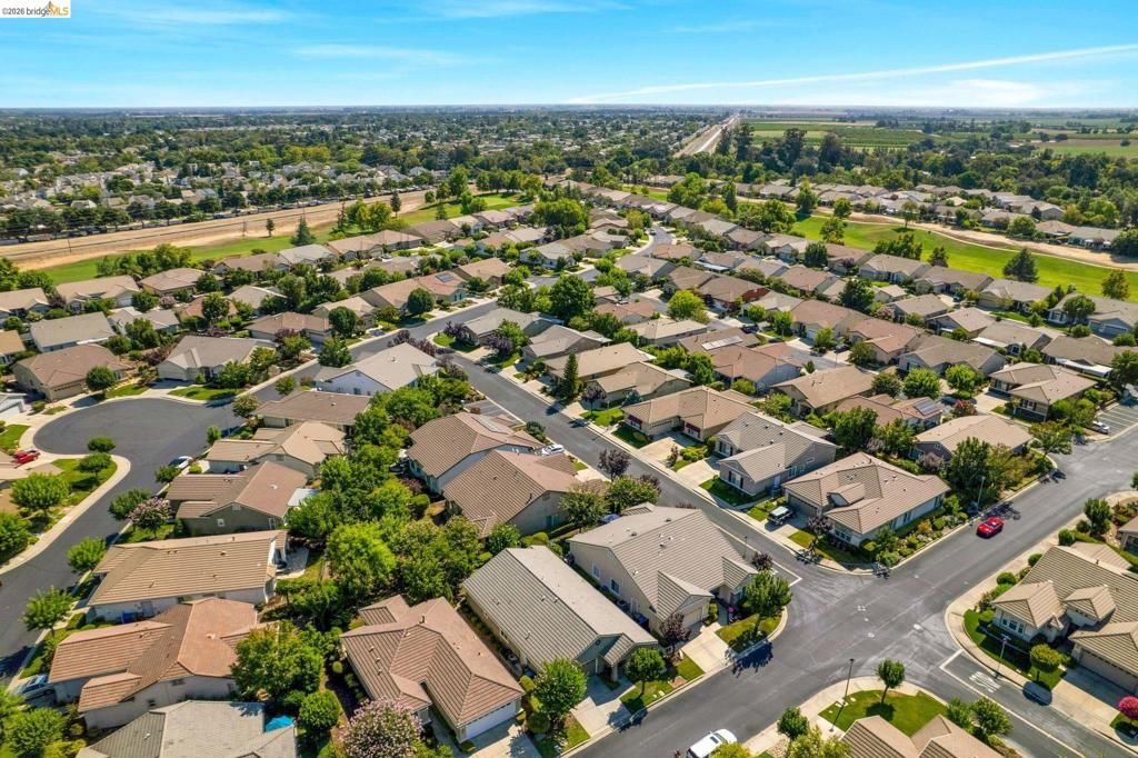 Image 9 of property listing at 297 Baldwin Dr, Brentwood, CA 94513