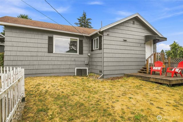 1912 7th Street, Bremerton, WA 98337