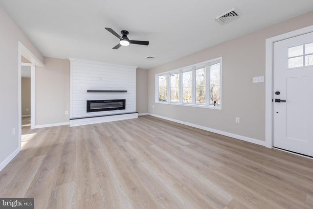 240 ELM AVE, Woodbury Heights, NJ 08097