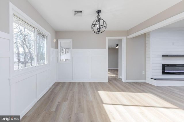 240 ELM AVE, Woodbury Heights, NJ 08097