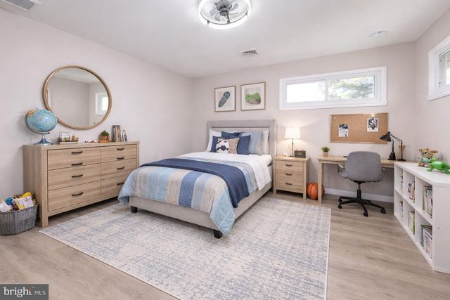 240 ELM AVE, Woodbury Heights, NJ 08097