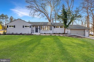 240 ELM AVE, Woodbury Heights, NJ 08097