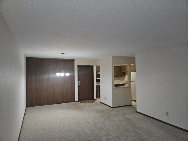 1855 Silver Bell Road 314, Eagan, MN 55122
