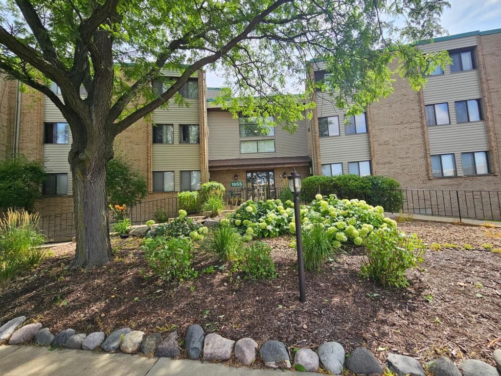 1855 Silver Bell Road 314, Eagan, MN 55122
