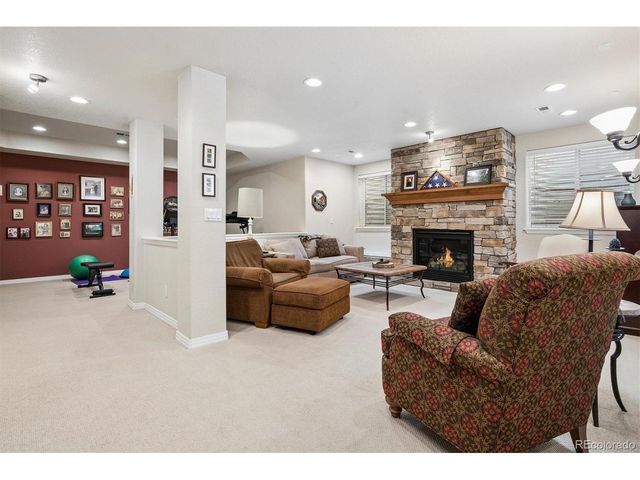 575 Roslyn St, Denver, CO 80230