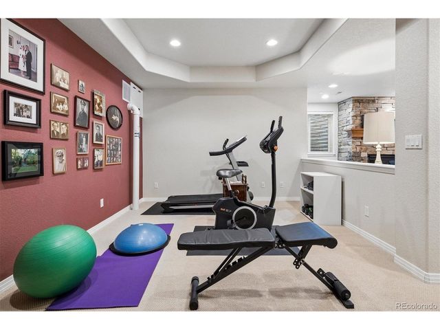 575 Roslyn St, Denver, CO 80230