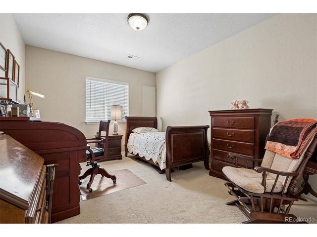 575 Roslyn St, Denver, CO 80230