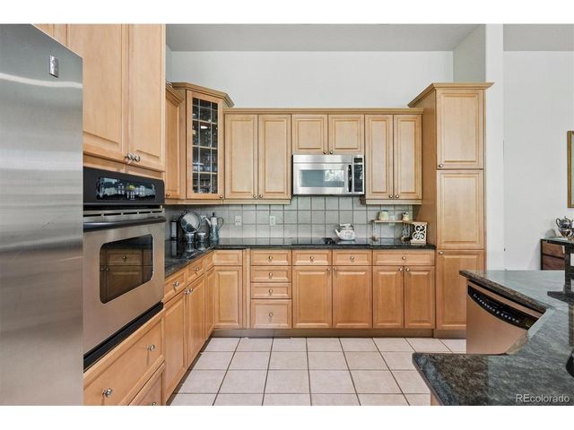 575 Roslyn St, Denver, CO 80230