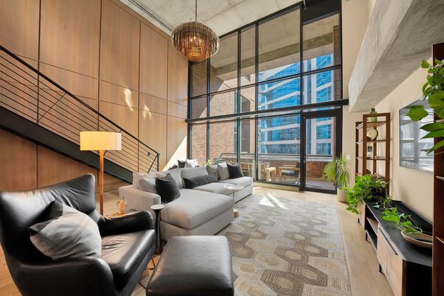 1999 Mckinney Avenue 1002, Dallas, TX 75201