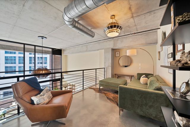 1999 Mckinney Avenue 1002, Dallas, TX 75201