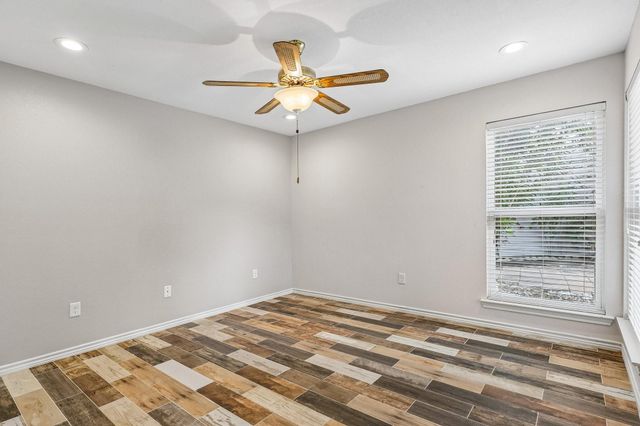 1109 Winding Way Drive, Friendswood, TX 77546