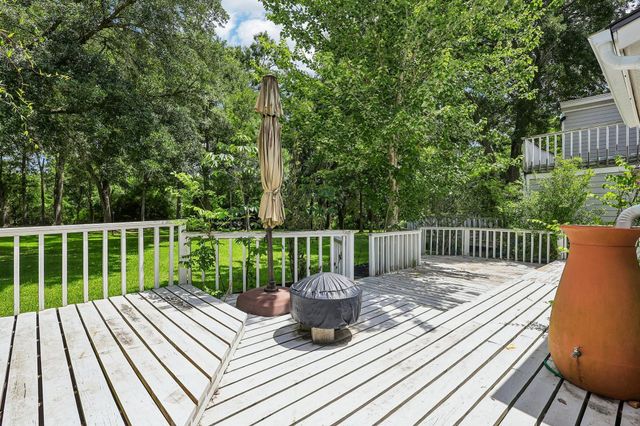 1109 Winding Way Drive, Friendswood, TX 77546