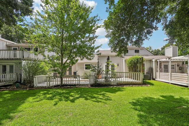 1109 Winding Way Drive, Friendswood, TX 77546