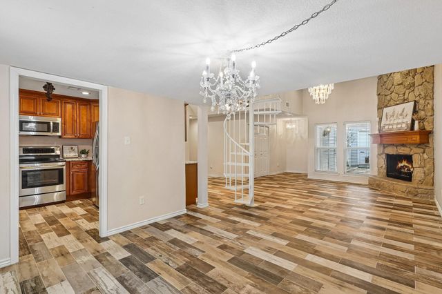 1109 Winding Way Drive, Friendswood, TX 77546