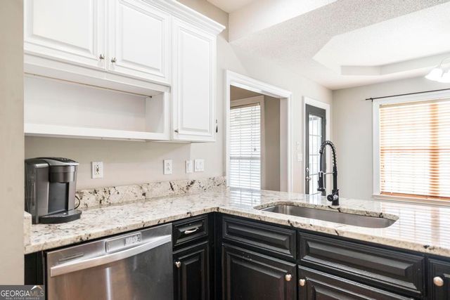 204 Lovorn Circle, Warner Robins, GA 31088
