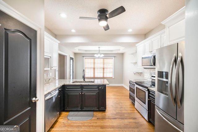 204 Lovorn Circle, Warner Robins, GA 31088