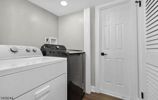 68 SASSAFRAS COURT, North Brunswick Twp., NJ 08902