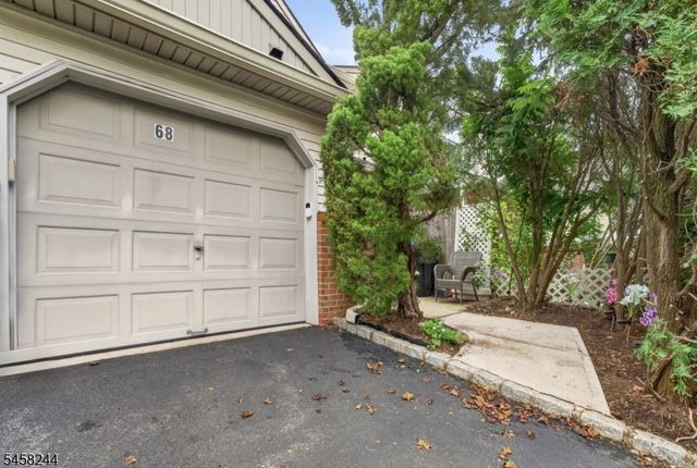 68 SASSAFRAS COURT, North Brunswick Twp., NJ 08902