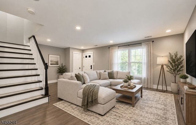 68 SASSAFRAS COURT, North Brunswick Twp., NJ 08902