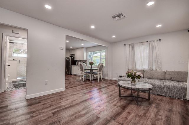 4340 3RD AVENUE S, St Petersburg, FL 33711