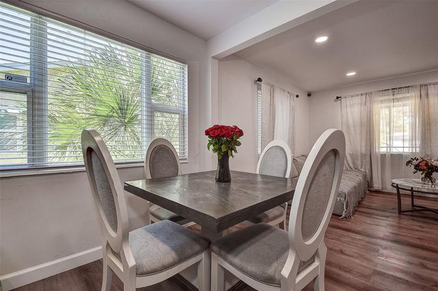 4340 3RD AVENUE S, St Petersburg, FL 33711