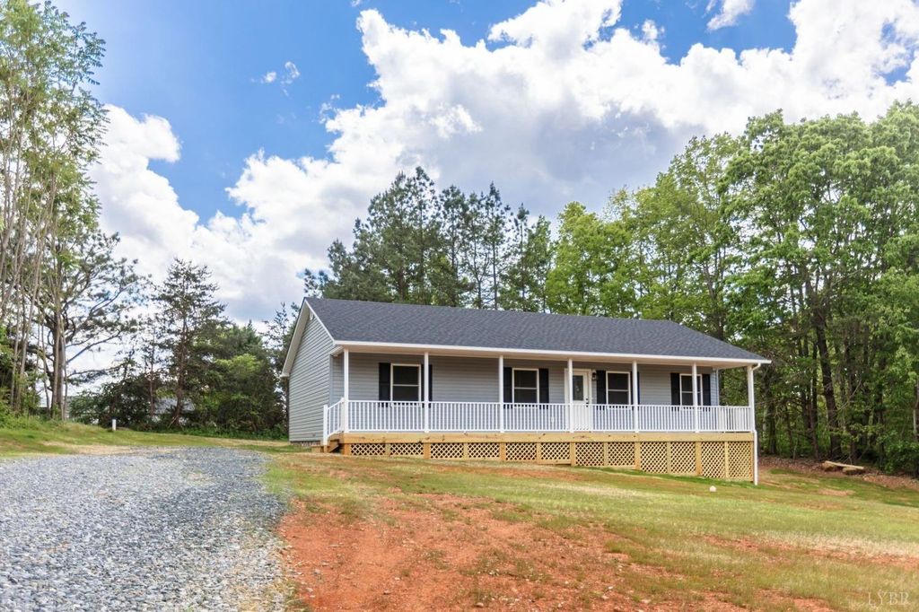 465 Soybean Drive, Appomattox, VA 24522