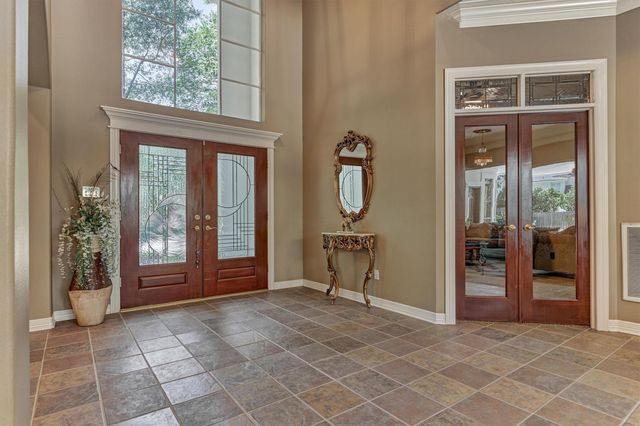 7 Clarion Ridge, The Woodlands, TX 77382