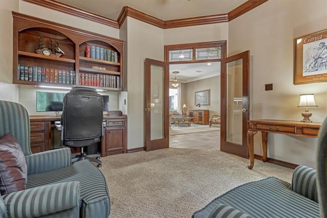 7 Clarion Ridge, The Woodlands, TX 77382