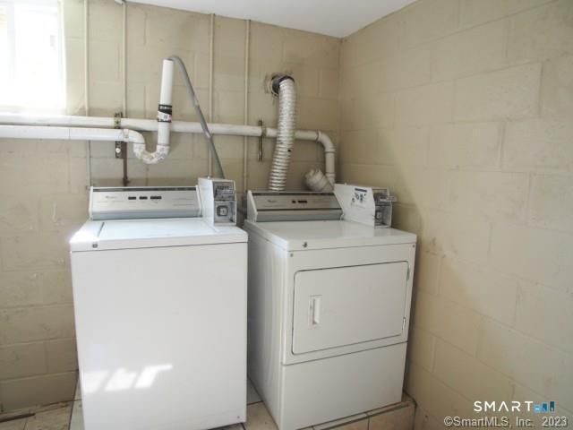 81 Longfellow Avenue 2nd flr, Fairfield, CT 06825