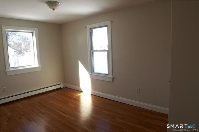 81 Longfellow Avenue 2nd flr, Fairfield, CT 06825