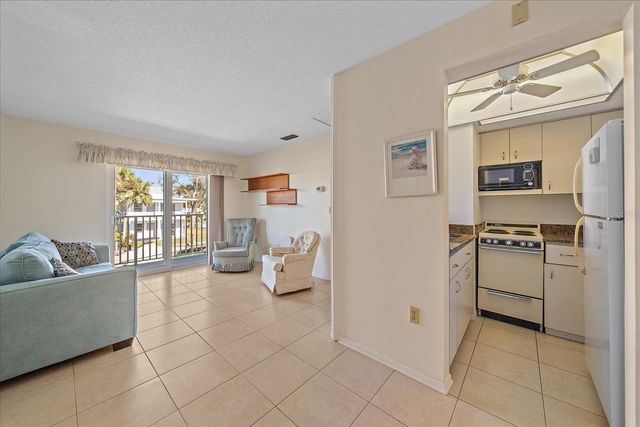 902 GIBBS ROAD 282, Venice, FL 34285
