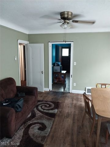 1747 Catalpa Road, Cleveland, OH 44112