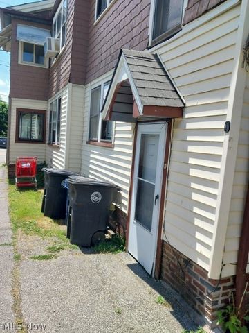 1747 Catalpa Road, Cleveland, OH 44112