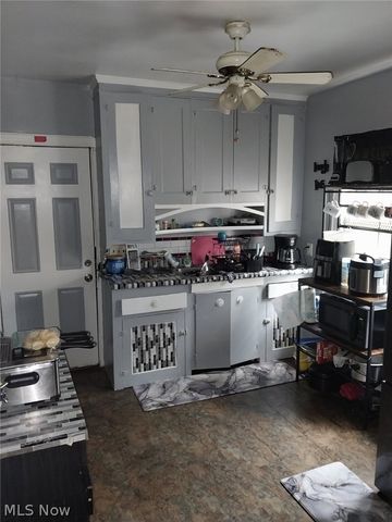 1747 Catalpa Road, Cleveland, OH 44112