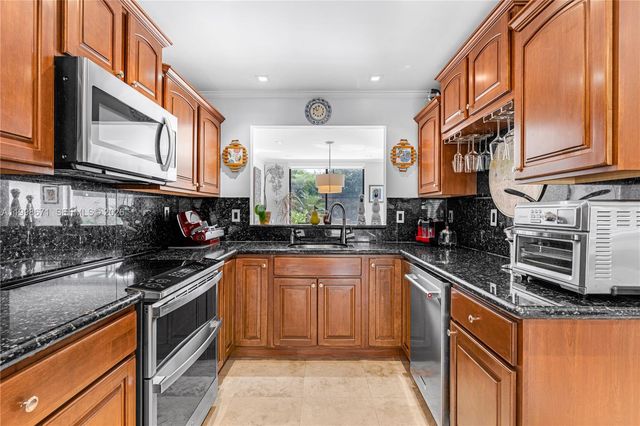 10137 Costa Del Sol Blvd A-57, Doral, FL 33178