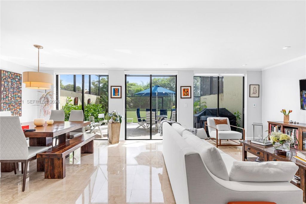 10137 Costa Del Sol Blvd A-57, Doral, FL 33178