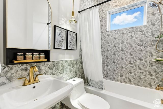 1975 CEDAR BREAKS DR, Hurricane, UT 84737