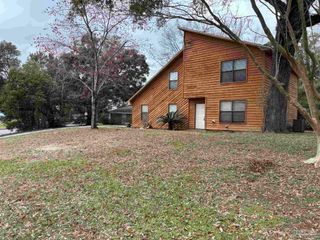 4153 Aqua Vista Dr, Pensacola, FL 32504