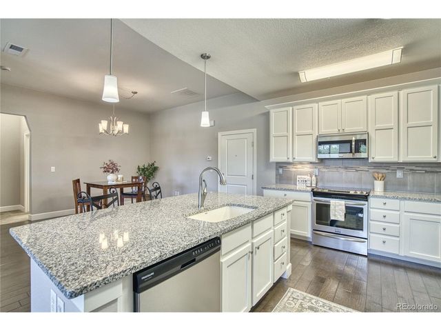 1379 Charles Dr C-6, Longmont, CO 80503