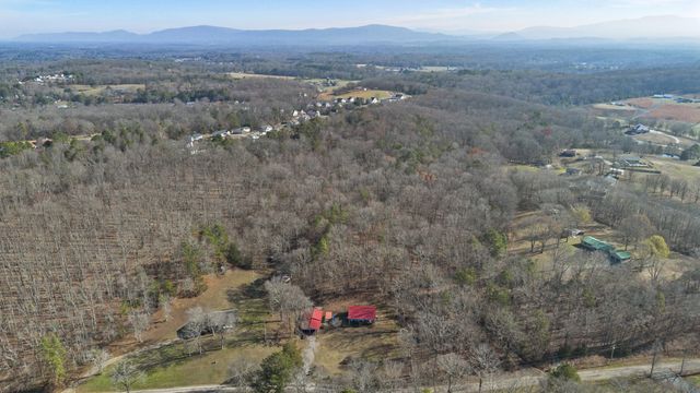 221 Hughes Road SE, Cleveland, TN 37323