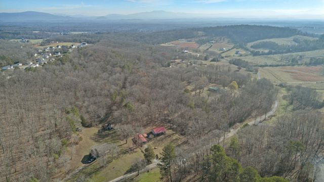 221 Hughes Road SE, Cleveland, TN 37323