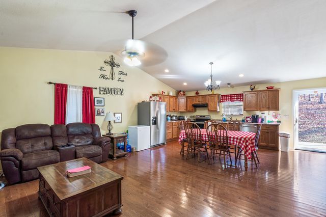 221 Hughes Road SE, Cleveland, TN 37323