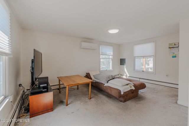 34 Park Avenue, Matawan, NJ 07747