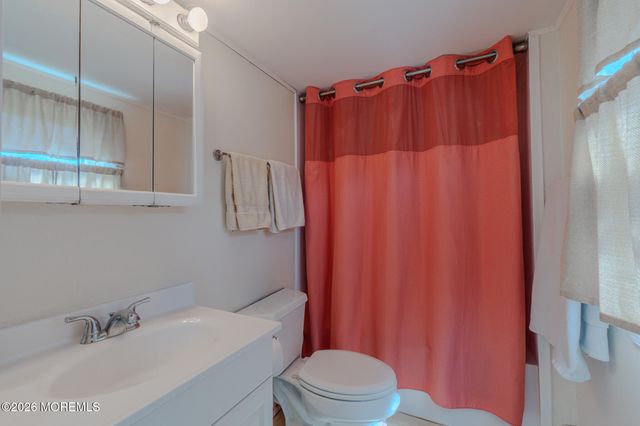 34 Park Avenue, Matawan, NJ 07747