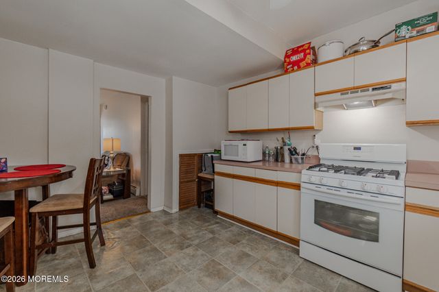 34 Park Avenue, Matawan, NJ 07747