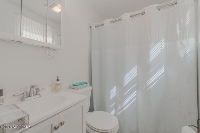 34 Park Avenue, Matawan, NJ 07747