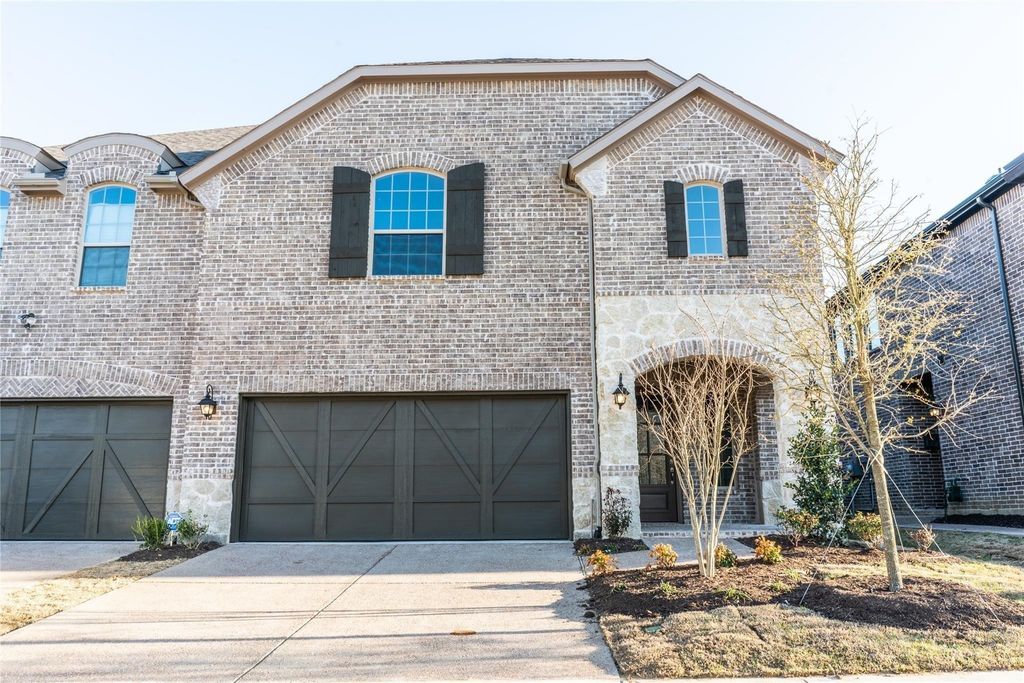 3916 Lucan Lane, Lewisville, TX 75056